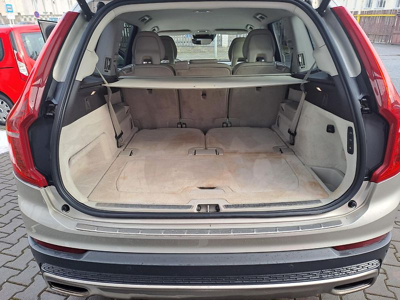 Volvo XC90 (2016) 2,0 D5 AWD DRIVE-E INSCRIPTION - fotka 20 z 35