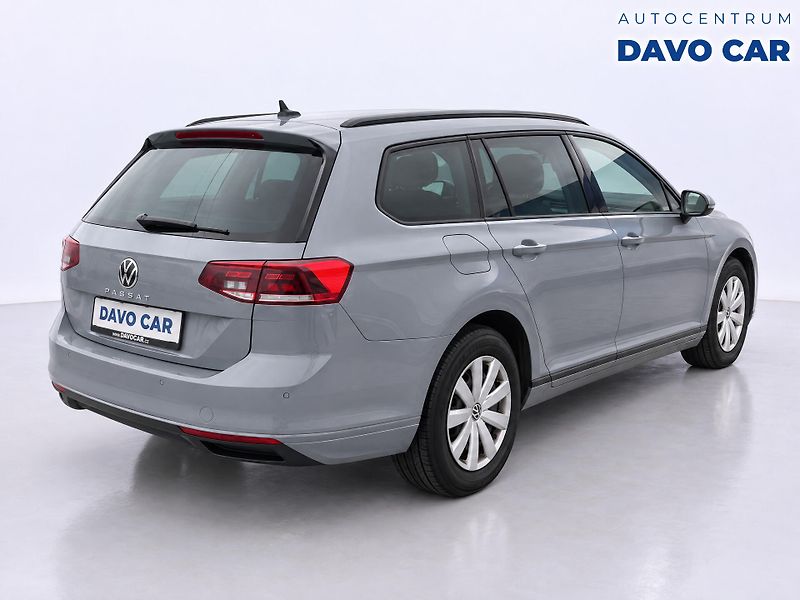 Volkswagen Passat 2,0 TDI 110kW Business Premium - fotka 5 z 10
