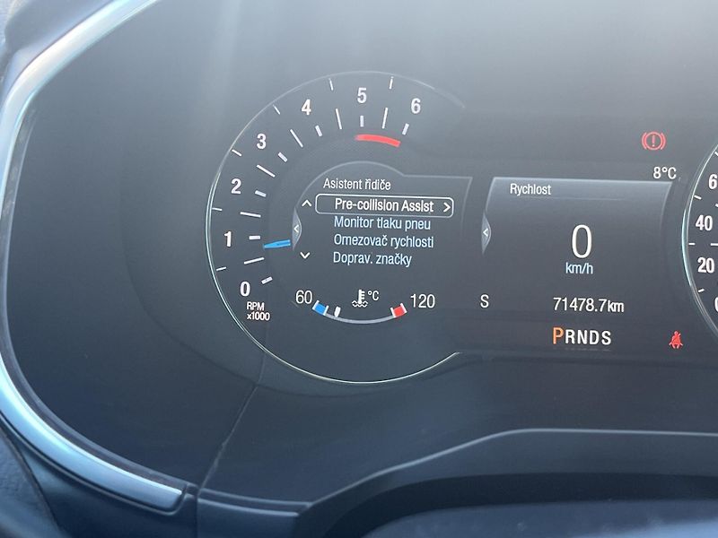 Ford S-MAX (2020) 2.0 140kw, 4x4, ČR, tažné, for - fotka 27 z 27