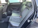 Volkswagen Passat (2015) 2.0 TDi, Highline, LED, navi - náhled 10