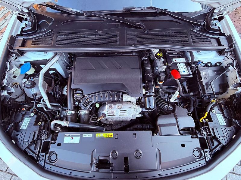 Peugeot 408 1.2 PureTech Aut. GT-Line, ČR - fotka 35 z 36