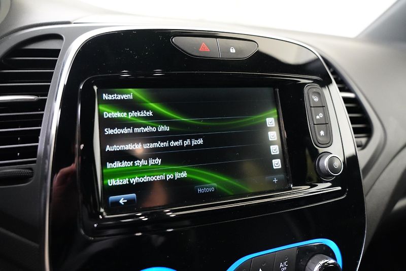 Renault Captur - fotka 18 z 23