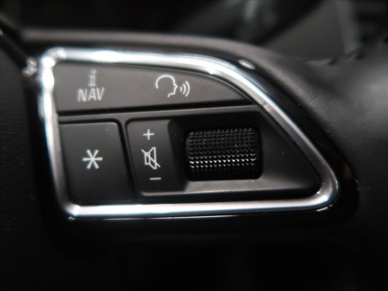 Audi Q3 2,0 TFSi 162 KW S-tronic Quatt - fotka 17 z 29