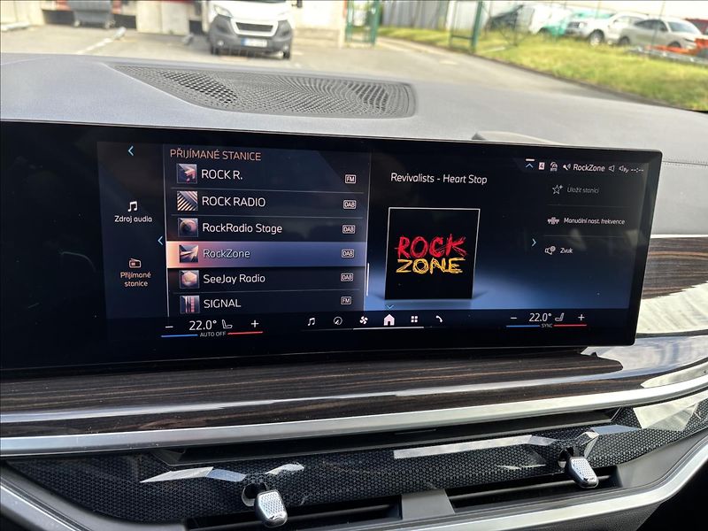 BMW X6 3,0 40i 280kW M-Sport xDrive - fotka 27 z 46