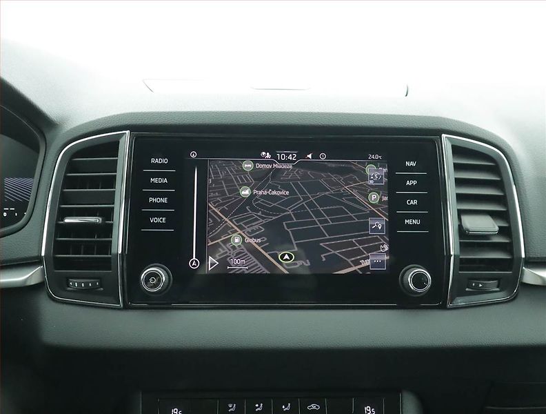 Škoda Karoq (2023) Ambition 2.0 TDI - fotka 16 z 17