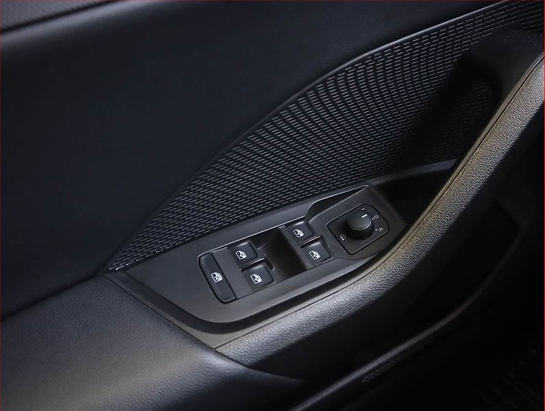 Škoda Octavia (2023) Ambition Plus 2.0 TDI - fotka 19 z 22