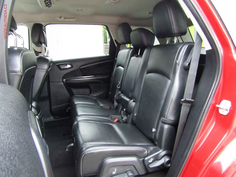 Fiat Freemont (2014) 2.0 Multijet 4x4, 7míst, AT - fotka 10 z 22