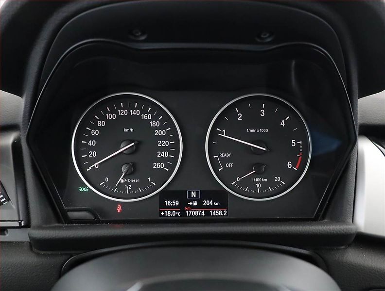BMW Řada 2 (2019) 218d Gran Tourer, Serv.kniha - fotka 9 z 17