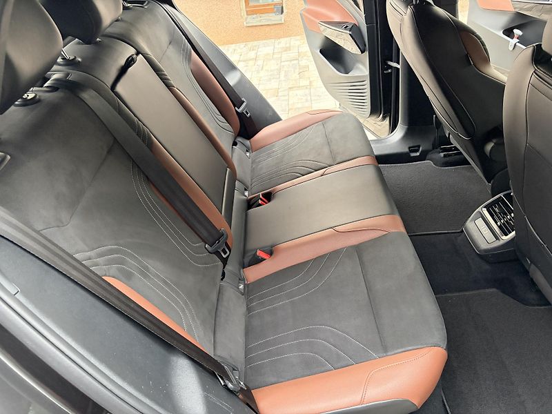 Volkswagen ID.4 (2021) Pro, 77kwh,p.kamera,Matrix - fotka 12 z 14