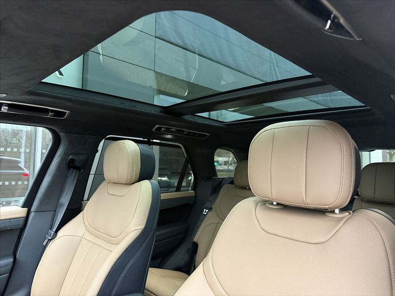 Land Rover Range Rover Sport (2025) 3,0 AUTOBIOGRAPHY P550e - fotka 12 z 48