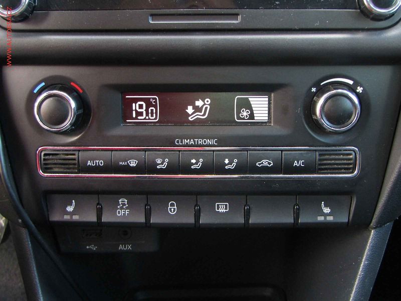 Škoda Rapid (2013) 1.6TDi, ČR, Klima - fotka 14 z 22