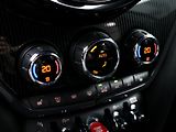Mini Countryman 2,0 SD 140kW ALL4 Aut. LED - náhled 24