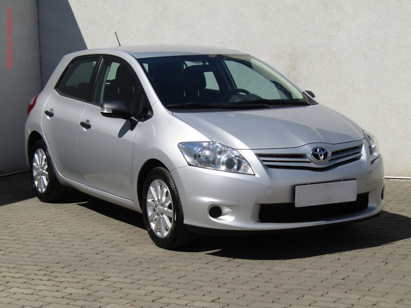 Toyota Auris (2010) 1.4D-4D, 2.maj,ČR, AC, STK5 - fotka 1 z 3