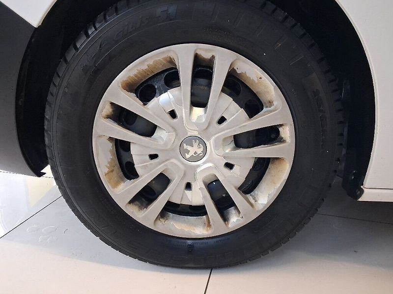 Peugeot Traveller 2.0HDI 110kW 8 MÍST - fotka 15 z 15