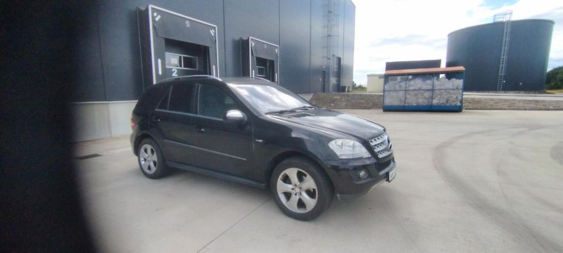 Mercedes-Benz Třídy M (2010) ML-300CDI,volat- 608 081 843 - fotka 2 z 16