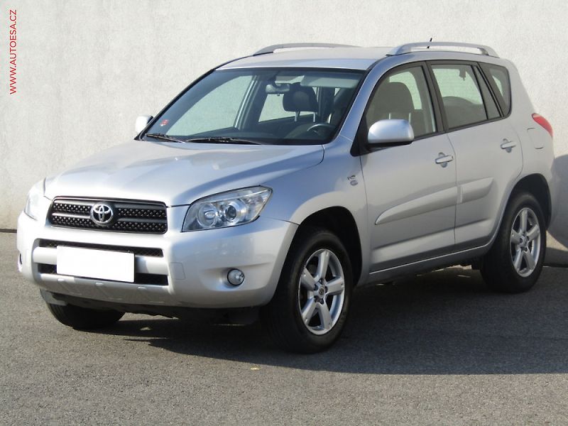 Toyota RAV4 (2008) 2.2 D-CAT 4x4, STK8/28 - fotka 3 z 3