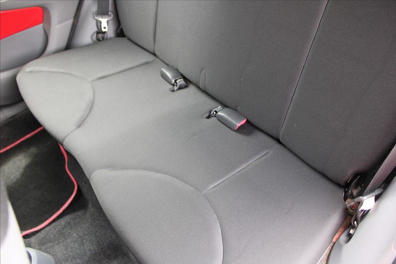 Toyota Aygo 1,0 VVT-i  NOVÉ V ČR - fotka 14 z 23