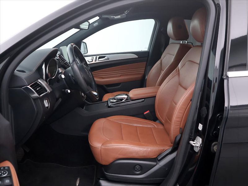 Mercedes-Benz GLE 3,0 350d 190kW 4Matic AUT CZ - fotka 11 z 40