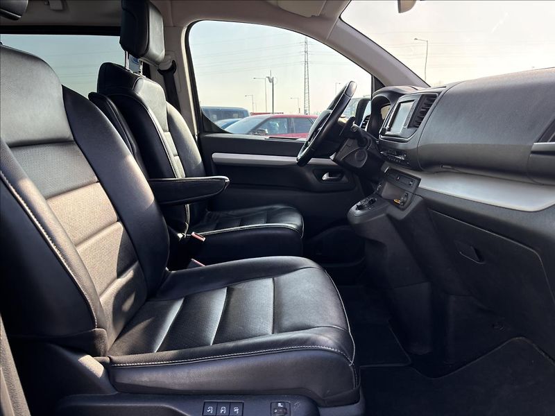 Citroën SpaceTourer 2,0 BlueHDi 130kW Shine  L1 - fotka 19 z 43