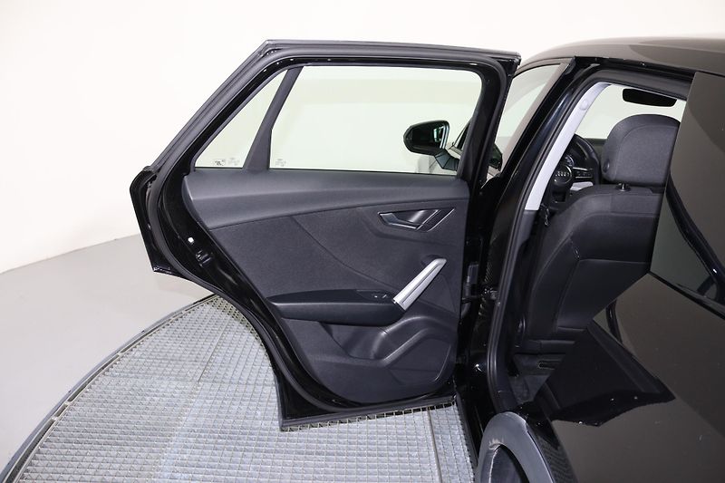 Audi Q2 30 TFSI 81 kW - fotka 14 z 26
