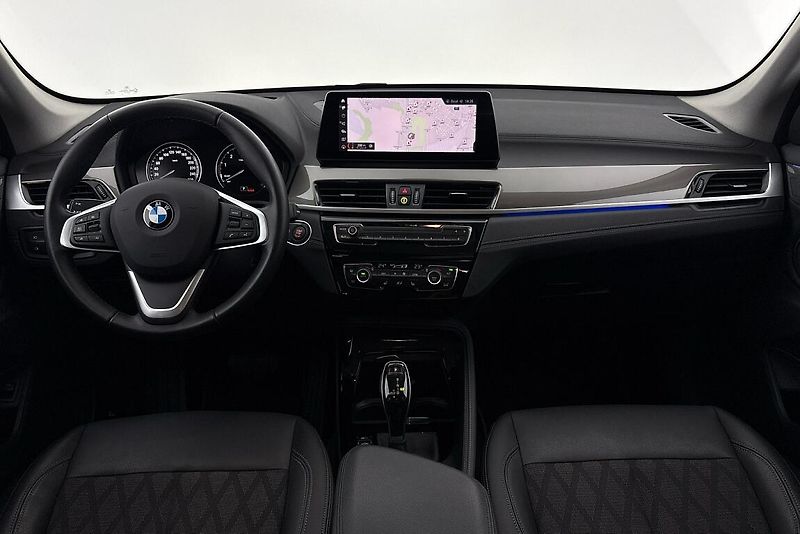 BMW X1 xDrive20i - fotka 14 z 23