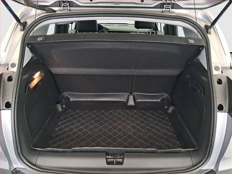 Opel Crossland X (2021) 1.2 Turbo, ČR,1.maj - fotka 14 z 19