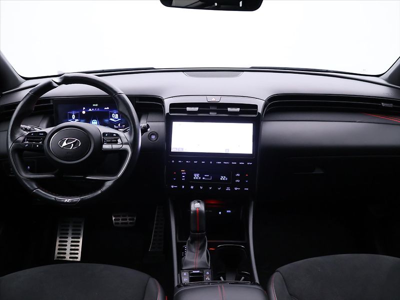 Hyundai Tucson 1,6 CRDi 100kW Aut. NLine 4x4 - fotka 30 z 38