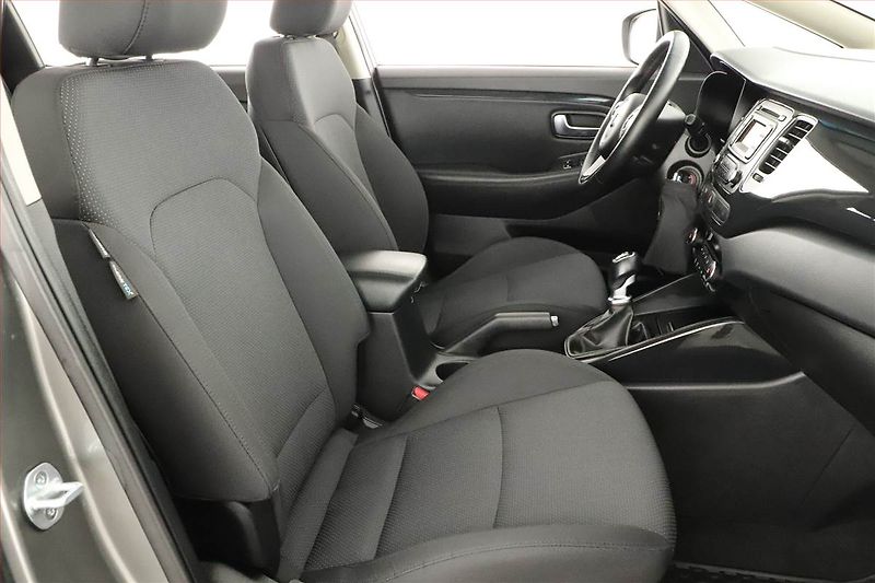 Kia Carens (2014) 1.6 GDI, Tempomat - fotka 7 z 15