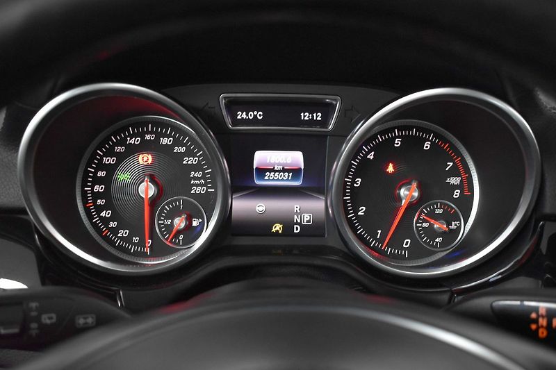 Mercedes-Benz GLS 500 4MATIC*AMG*AIR*TAŽNÉ*DPH* - fotka 28 z 65