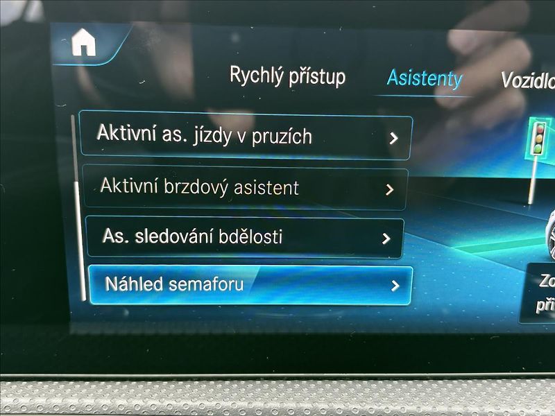 Mercedes-Benz Třídy A 1,3 250e Full Led,Navi,Výhřev - fotka 20 z 43
