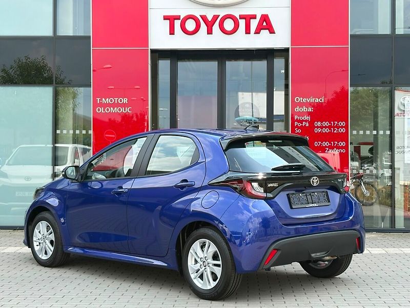 Toyota Yaris 1.5 Comfort business - fotka 2 z 17