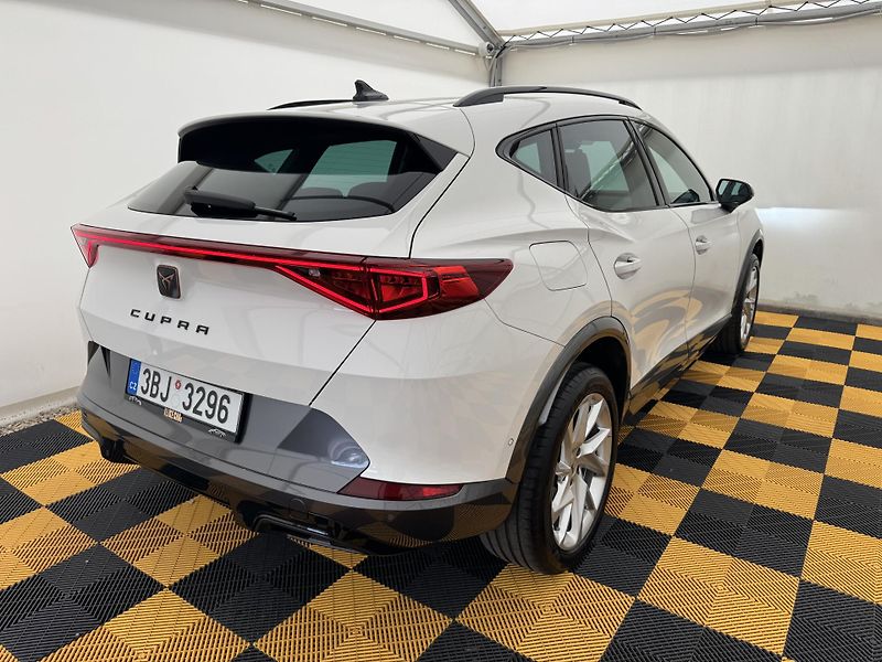 Cupra Formentor 1.5Tsi*CZ*DPH*1-MAJ*ZARUKA* - fotka 5 z 43