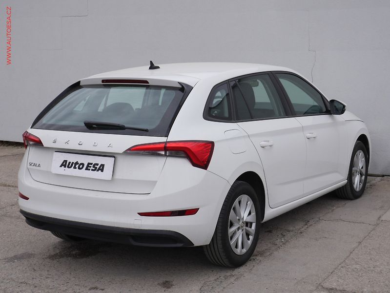 Škoda Scala (2022) 1.0 TSi, ČR, Ambition, DSG - fotka 6 z 16