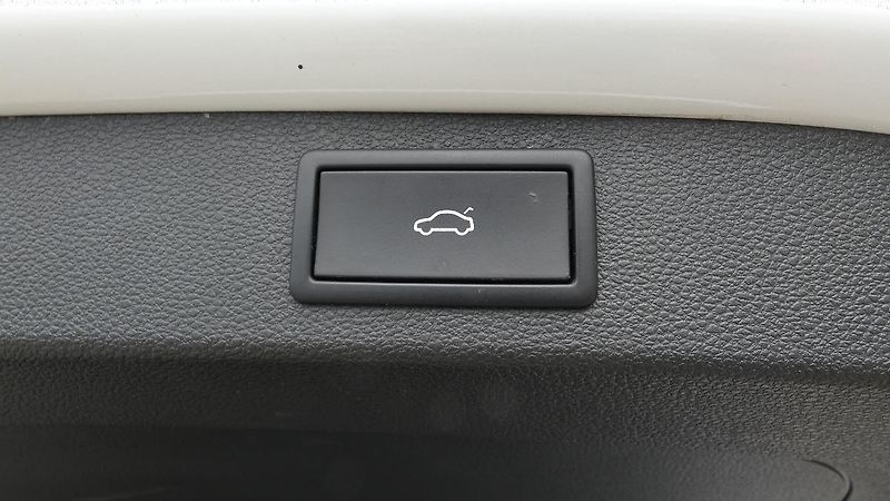 Škoda Kodiaq 2,0 TSI Sportline DSG 4x4 - fotka 24 z 28