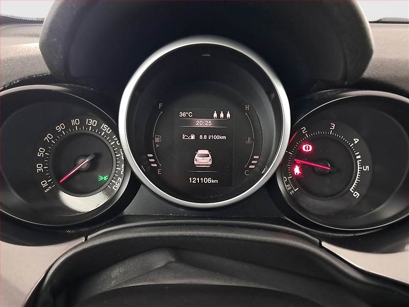 Fiat 500X (2016) 1.6 MultiJet, ČR,1.maj - fotka 11 z 17
