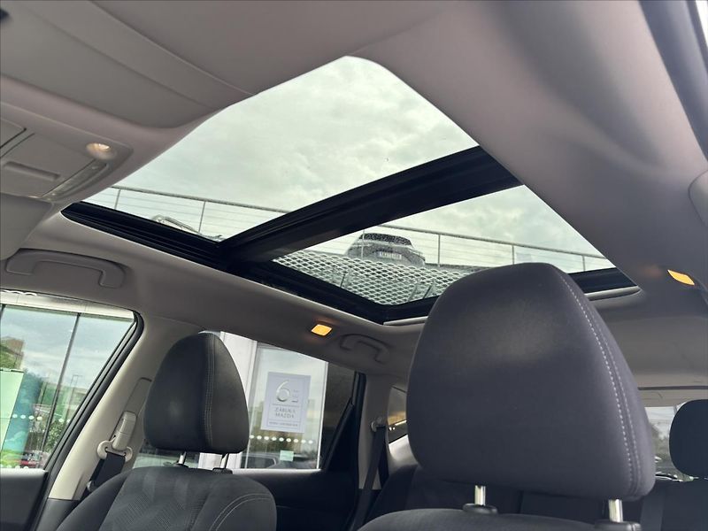 Nissan X-Trail 1,6 D PLNÝ SERVIS 360° PANORAM - fotka 12 z 44