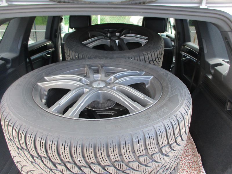 Volkswagen Touareg (2020) R Line 3,0 TDi - fotka 8 z 9