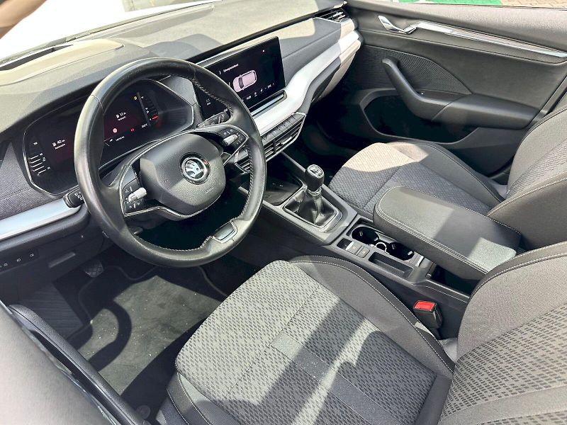 Škoda Octavia (2023) 2.0 TDI 85kW Style Combi - fotka 6 z 28