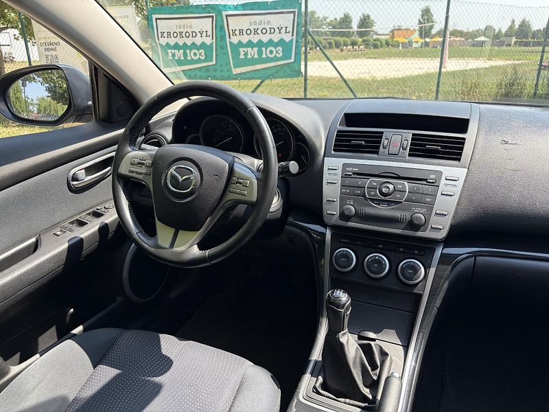 Mazda 6 1.8 Sport TE - fotka 24 z 30