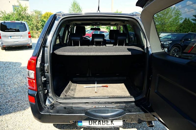 Suzuki Grand Vitara (2007) 1,9 DDIS 95 kW - fotka 11 z 35