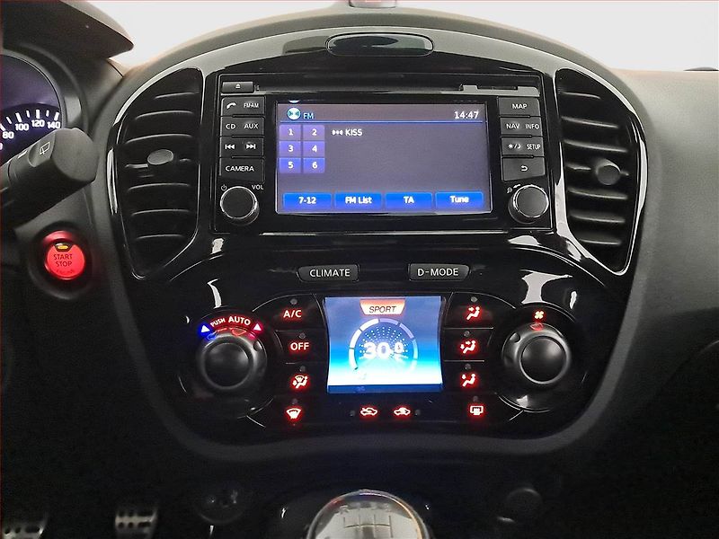 Nissan Juke (2013) 1.6 DIG-T, Serv.kniha, Navi - fotka 12 z 19