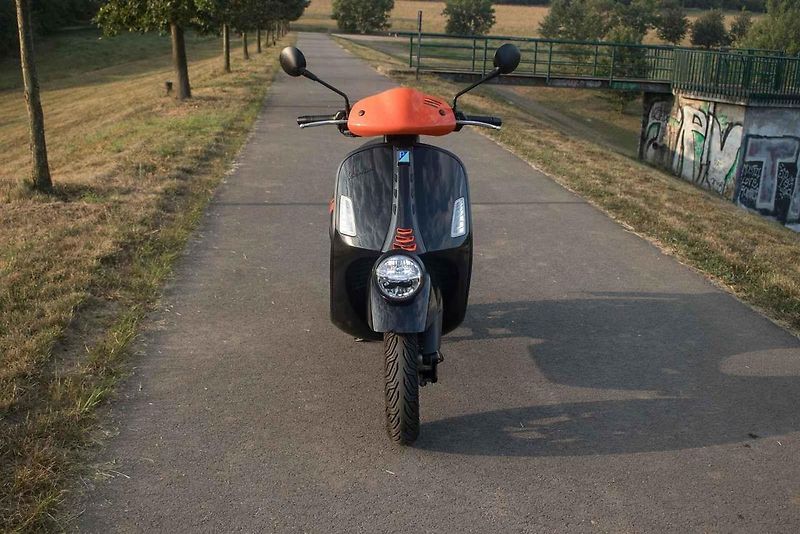 test Vespa GTV 300