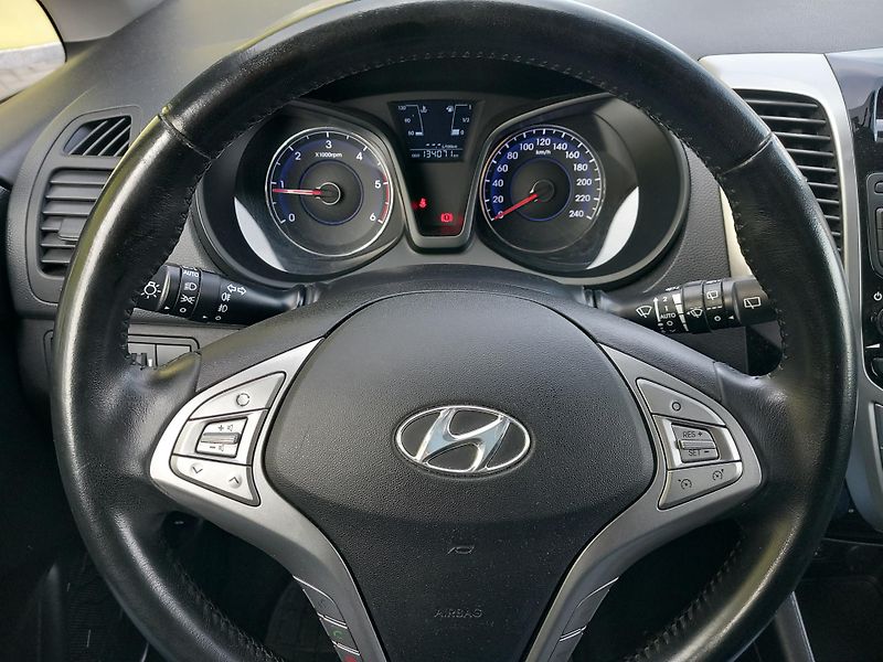 Hyundai ix20 (2014) 1,4CRDi SERVISKA VYHŘ.SEDADLA - fotka 25 z 43