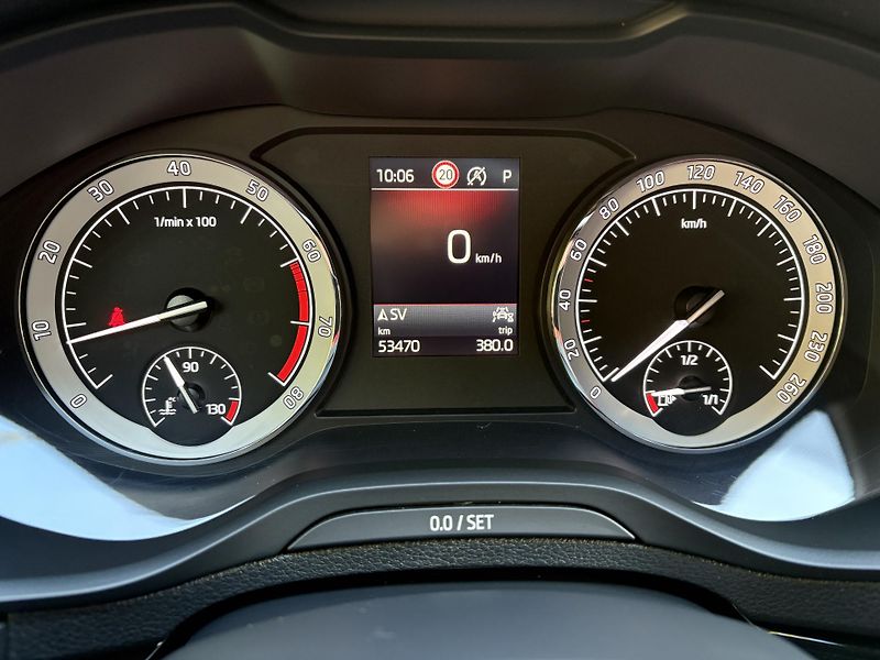 Škoda Karoq (2022) 2.0TSi 140kW 4x4SPORTLINE      - fotka 22 z 45