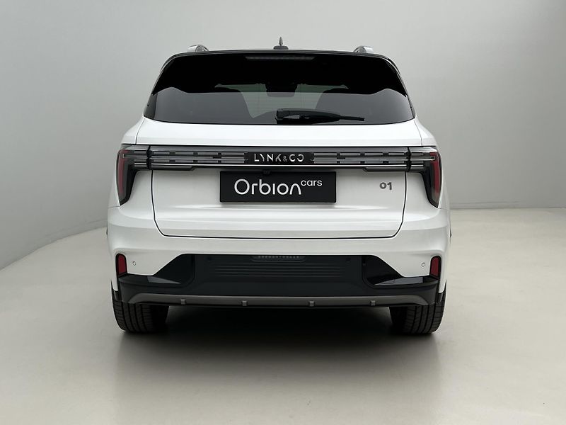 Lynk & Co 01 MORE PHEV AUT CZ 1.maj - fotka 11 z 54