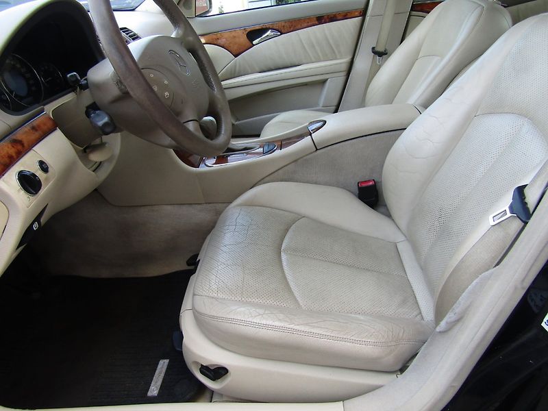 Mercedes-Benz Třídy E (2005) E 320 165kW AUTOMAT BEZ MĚCHŮ - fotka 19 z 35