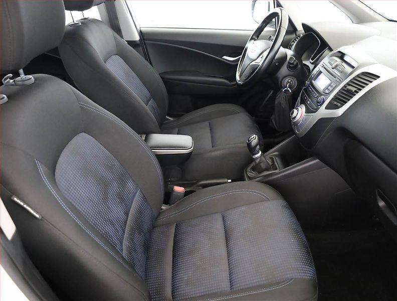Hyundai ix20 (2017) 1.4 CVVT, ČR,1.maj, Serv.kniha - fotka 7 z 15