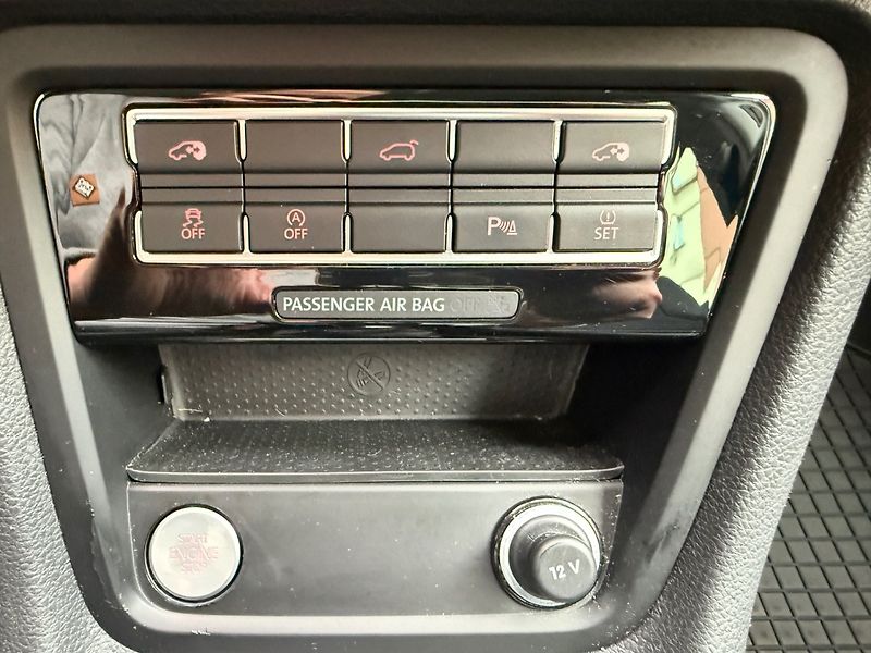 Volkswagen Sharan (2016) 2.0 TDI 4MOTION 110 kW - fotka 19 z 29