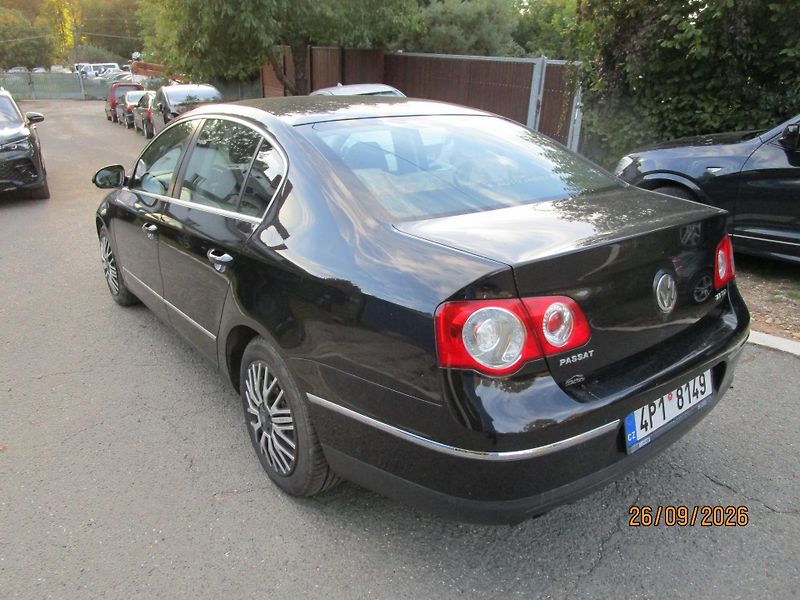 Volkswagen Passat (2008) 2,0 tdi comfort - fotka 7 z 23