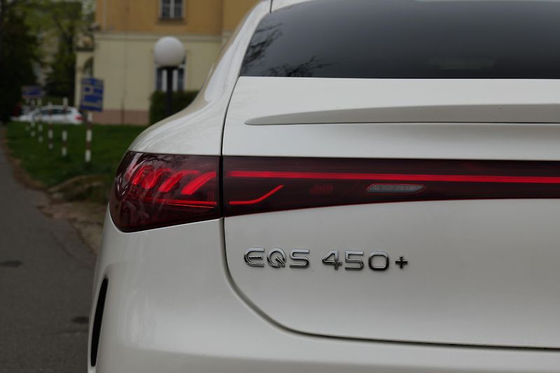 Mercedes-Benz EQS 450+ AMG Pano HuD 360 Venti - fotka 9 z 48